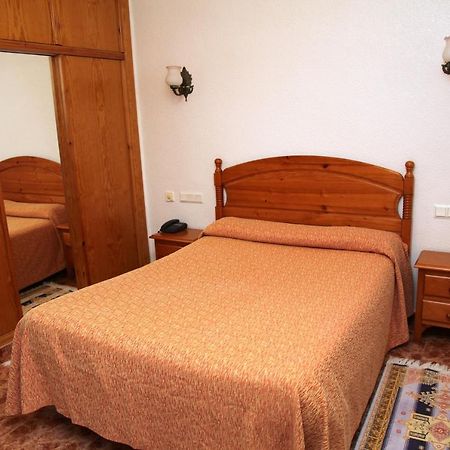 Hotel Los Arcos El Alquián المظهر الخارجي الصورة