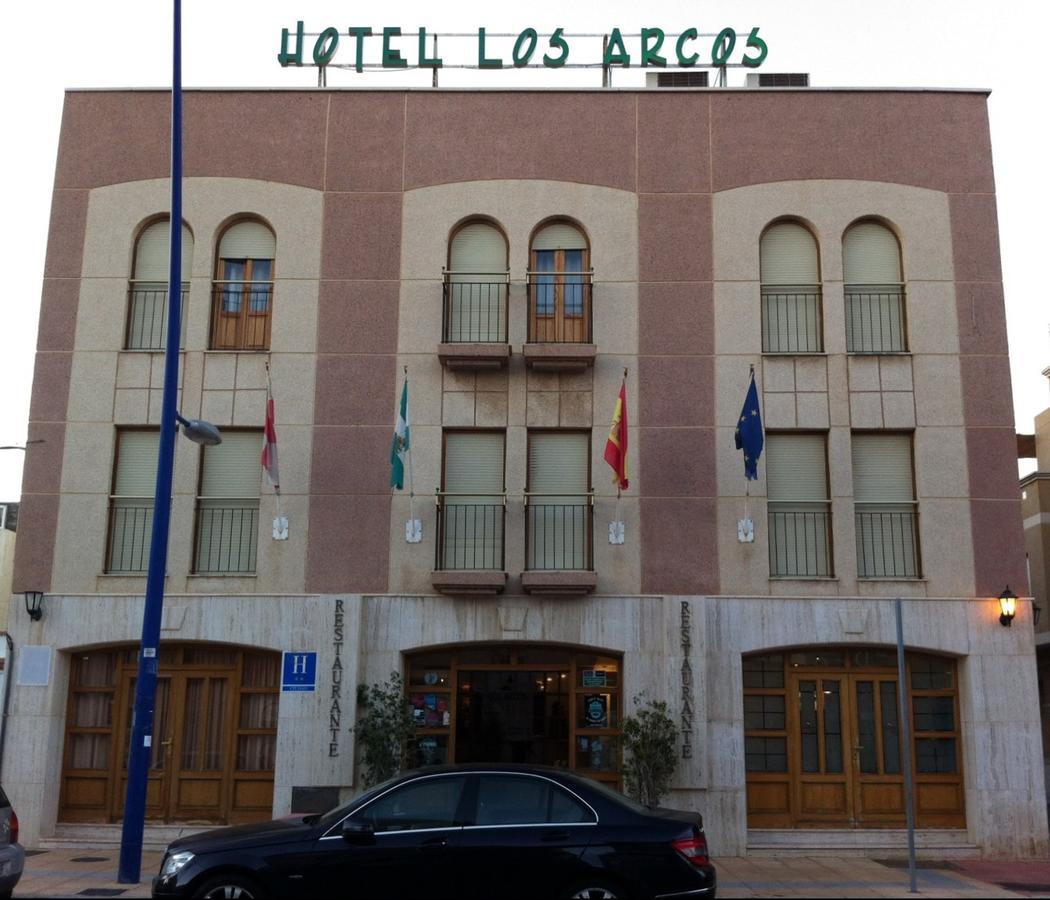 Hotel Los Arcos El Alquián المظهر الخارجي الصورة